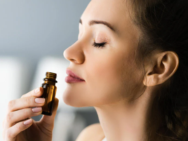 Essential oils for headache relief